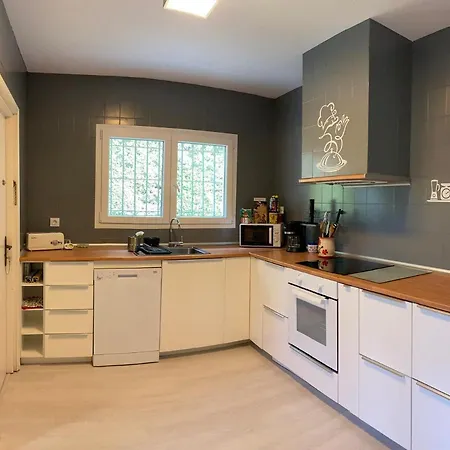 Quimera En Μαρμπέλλα