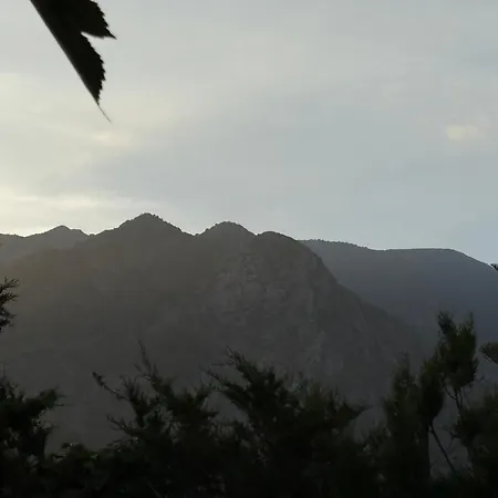 Quimera En Βίλα Μαρμπέλλα